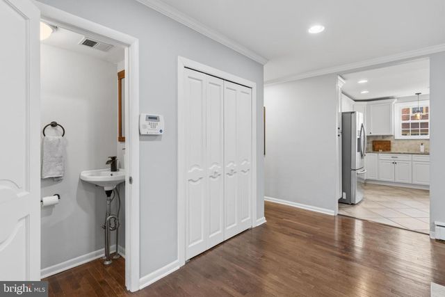 1405 W CHURCH RD, Wyncote, PA 19095