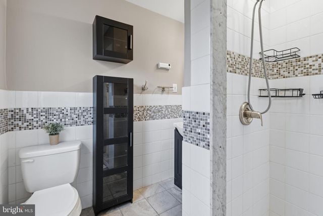 1405 W CHURCH RD, Wyncote, PA 19095