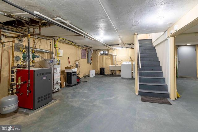 1405 W CHURCH RD, Wyncote, PA 19095