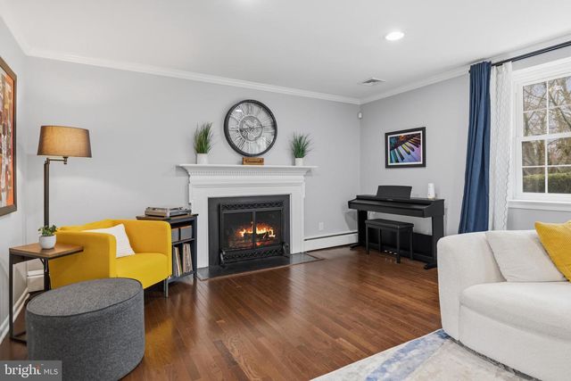 1405 W CHURCH RD, Wyncote, PA 19095