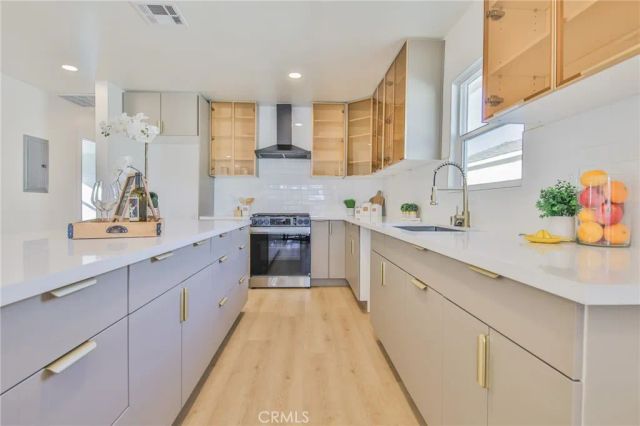 12035 Ramona Avenue, Hawthorne, CA 90250
