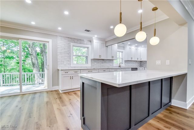 2531 Timberline Drive, Willoughby Hills, OH 44094