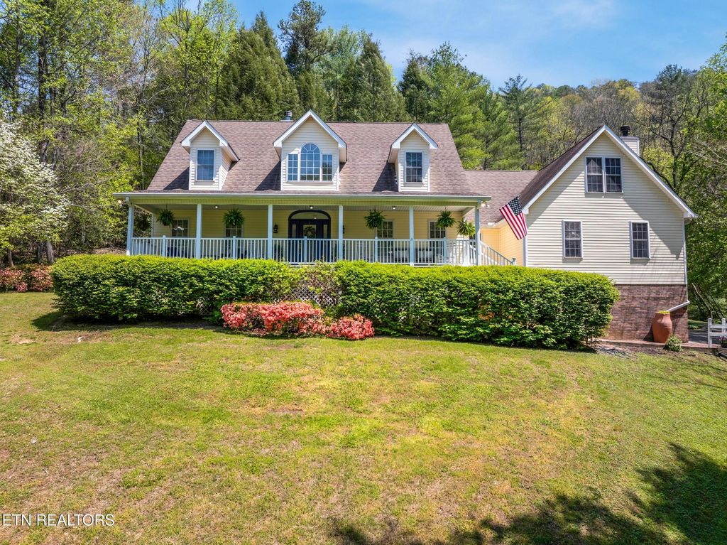 6031 Old Walland Hwy, Walland, TN 37886