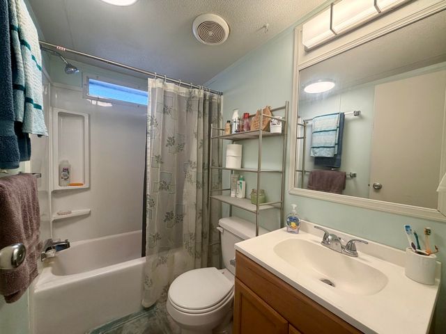 1231 Route 9B, Champlain, NY 12919