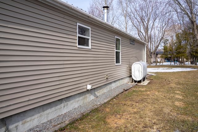 1231 Route 9B, Champlain, NY 12919