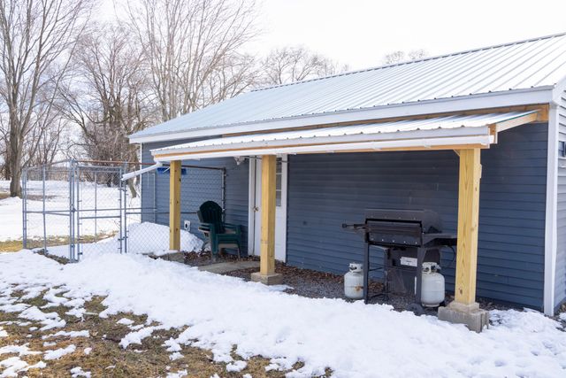 1231 Route 9B, Champlain, NY 12919