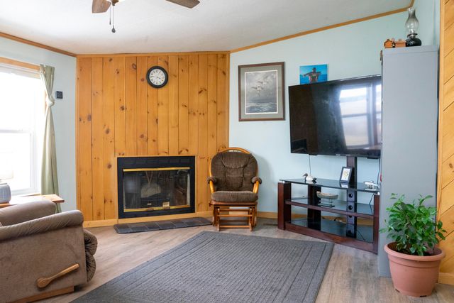 1231 Route 9B, Champlain, NY 12919