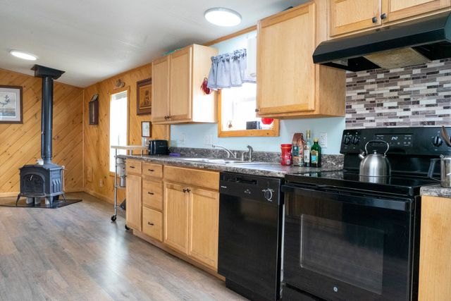 1231 Route 9B, Champlain, NY 12919