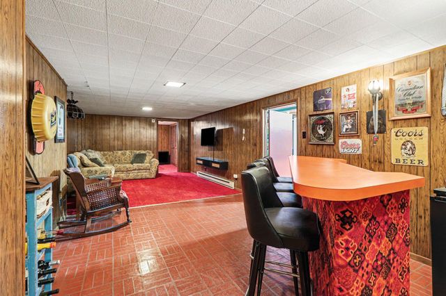 1406 Lafayette Street, Valparaiso, IN 46383
