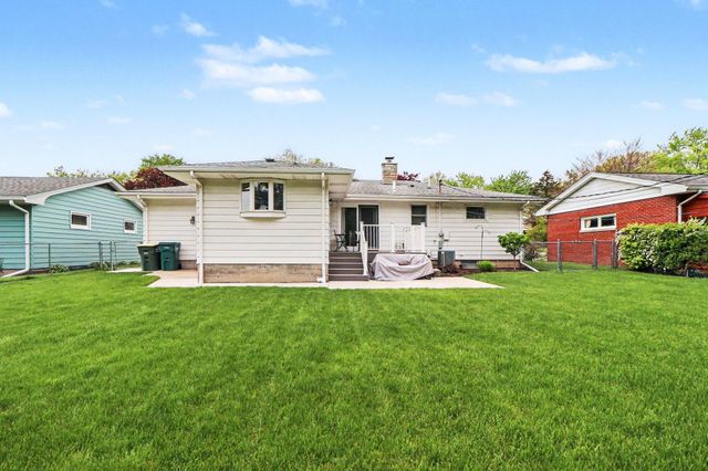 1406 Lafayette Street, Valparaiso, IN 46383
