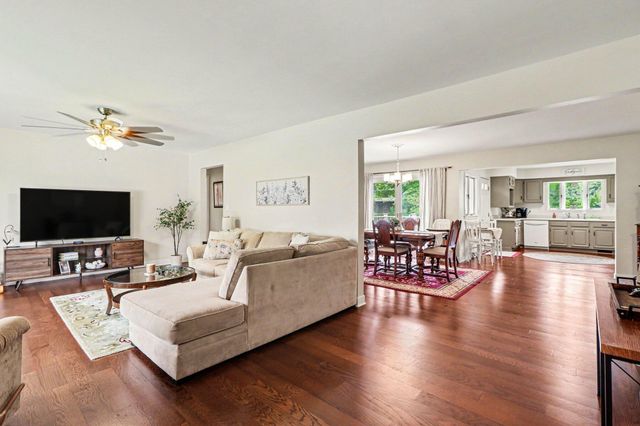 1406 Lafayette Street, Valparaiso, IN 46383