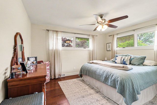 1406 Lafayette Street, Valparaiso, IN 46383