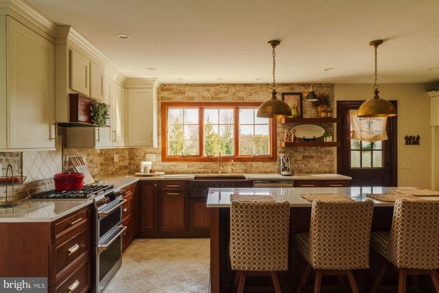 614 GLENVIEW DR, Horsham, PA 19044