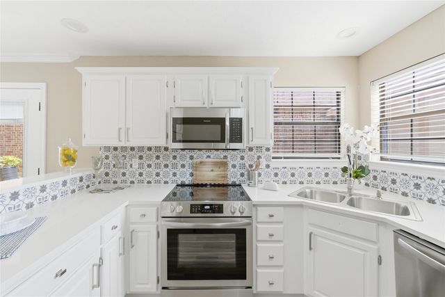 248 Lydia Circle, Irving, TX 75060
