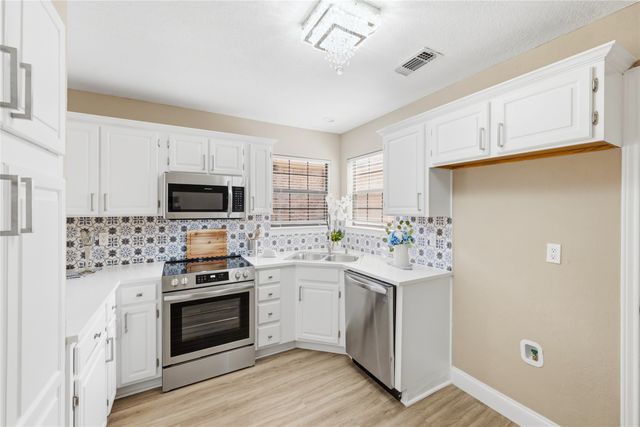 248 Lydia Circle, Irving, TX 75060