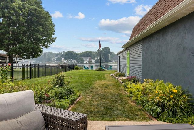 537 BROAD STREET, Menasha, WI 54952