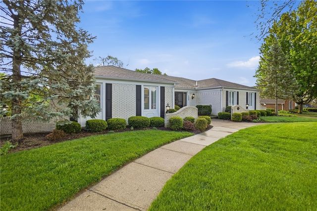 5008 Marilake Circle, Kettering, OH 45429