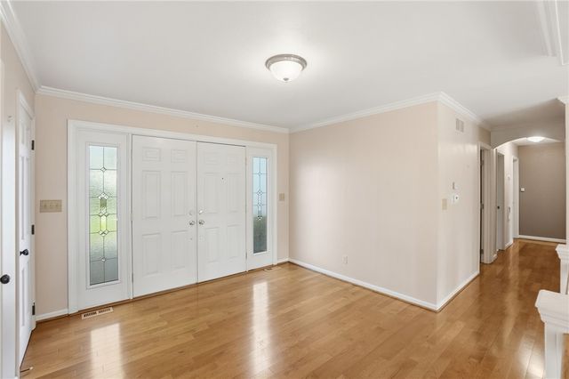 5008 Marilake Circle, Kettering, OH 45429