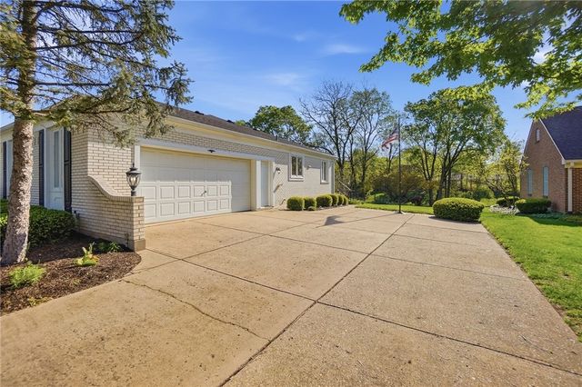 5008 Marilake Circle, Kettering, OH 45429