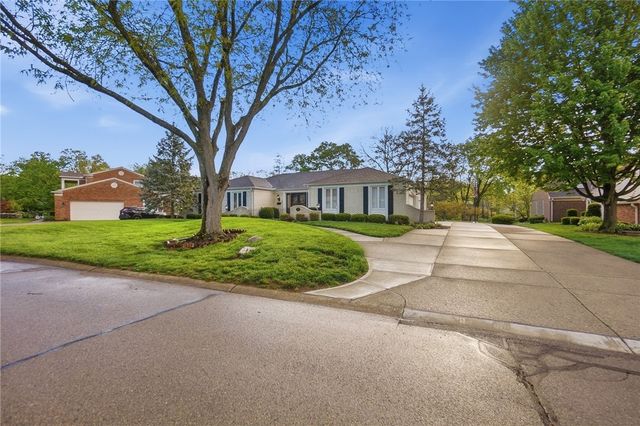 5008 Marilake Circle, Kettering, OH 45429