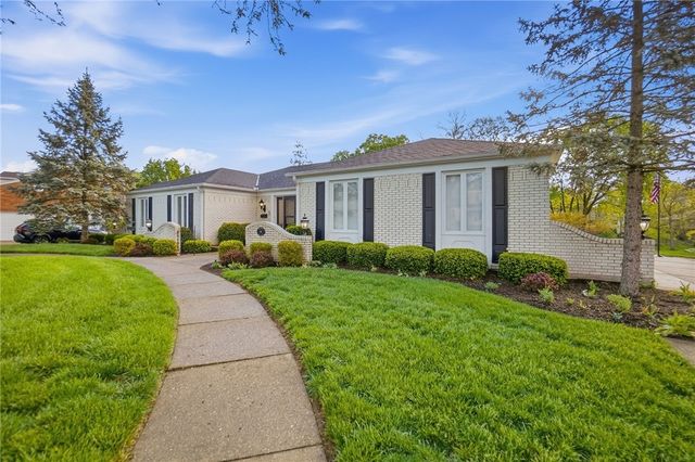 5008 Marilake Circle, Kettering, OH 45429