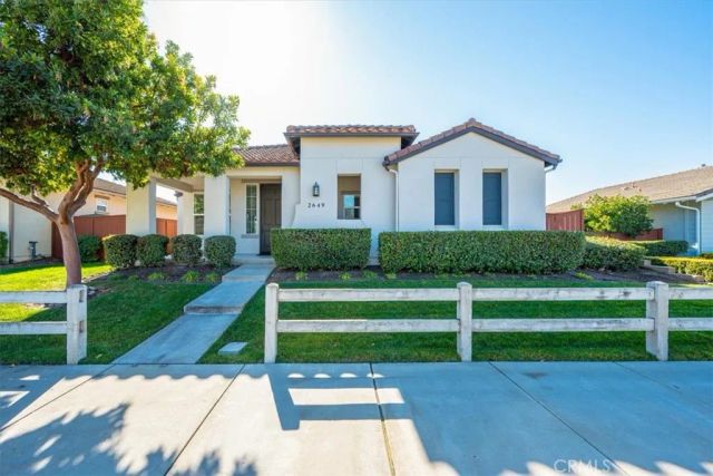 2649 Clubhouse Drive, Paso Robles, CA 93446