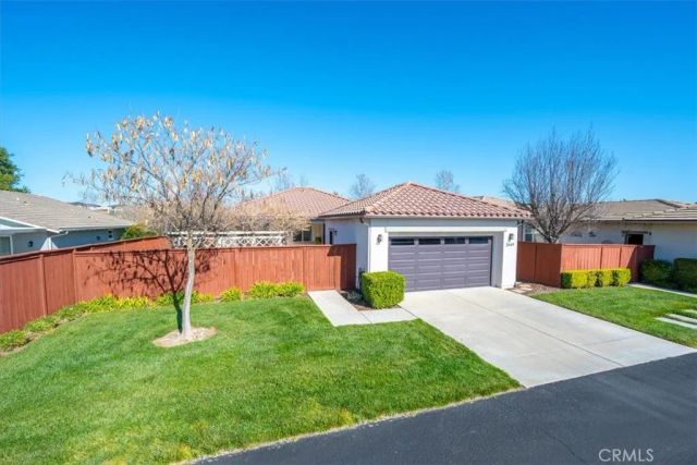 2649 Clubhouse Drive, Paso Robles, CA 93446