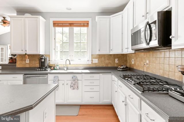 9203 SHAFERS MILL DR, Frederick, MD 21704