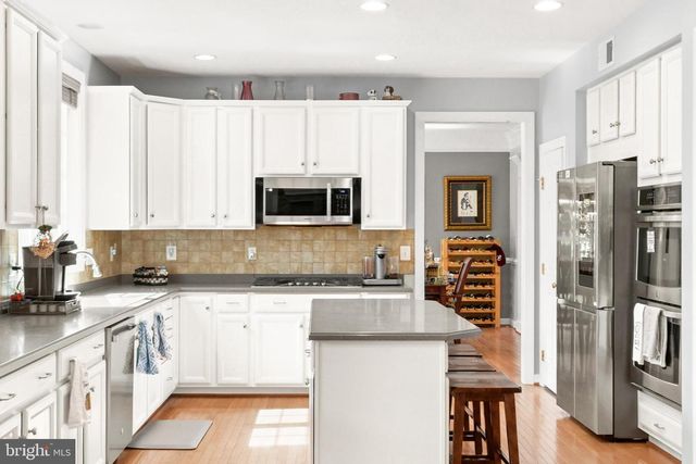 9203 SHAFERS MILL DR, Frederick, MD 21704