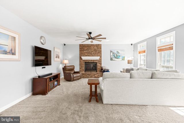 9203 SHAFERS MILL DR, Frederick, MD 21704