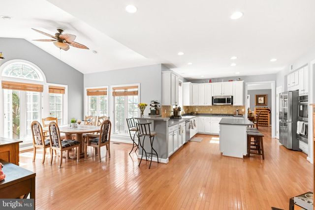 9203 SHAFERS MILL DR, Frederick, MD 21704