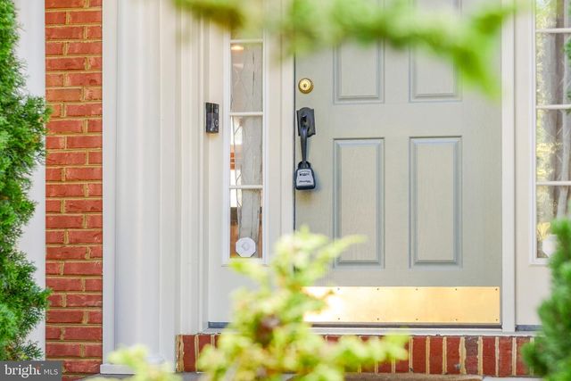 9203 SHAFERS MILL DR, Frederick, MD 21704