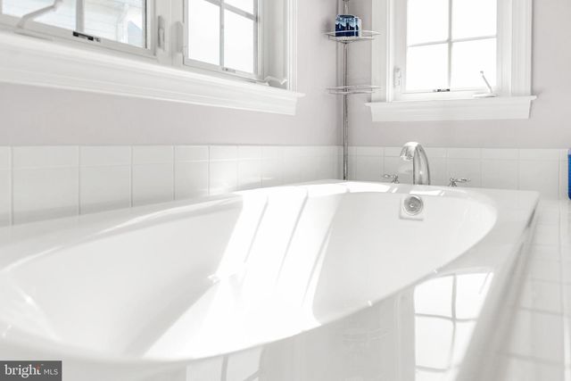 9203 SHAFERS MILL DR, Frederick, MD 21704