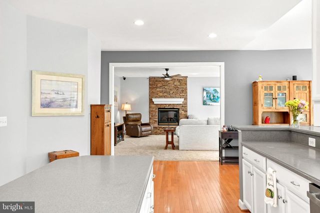 9203 SHAFERS MILL DR, Frederick, MD 21704