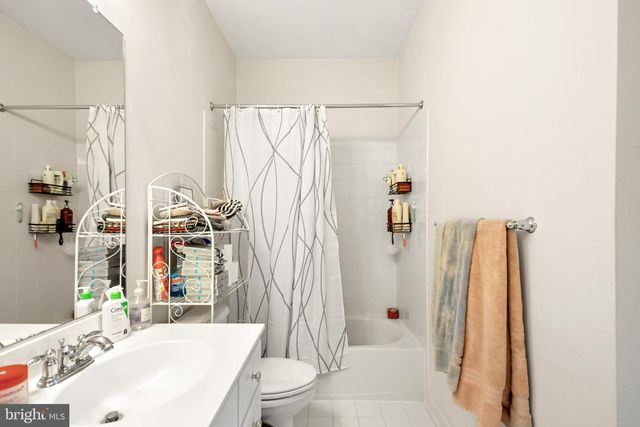 9203 SHAFERS MILL DR, Frederick, MD 21704