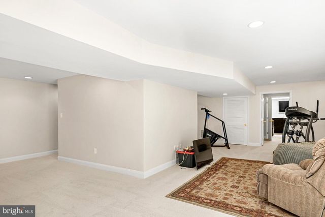 9203 SHAFERS MILL DR, Frederick, MD 21704