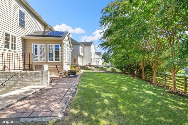 9203 SHAFERS MILL DR, Frederick, MD 21704