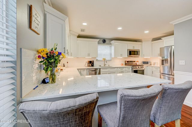 637 Clark Avenue, Union Beach, NJ 07735