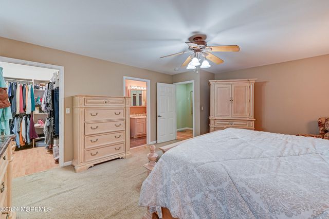 637 Clark Avenue, Union Beach, NJ 07735