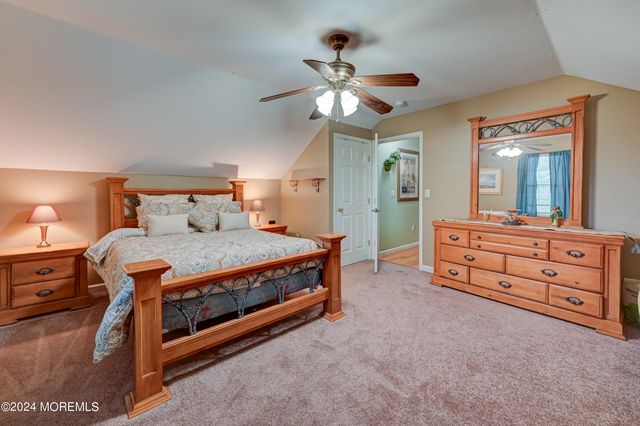 637 Clark Avenue, Union Beach, NJ 07735