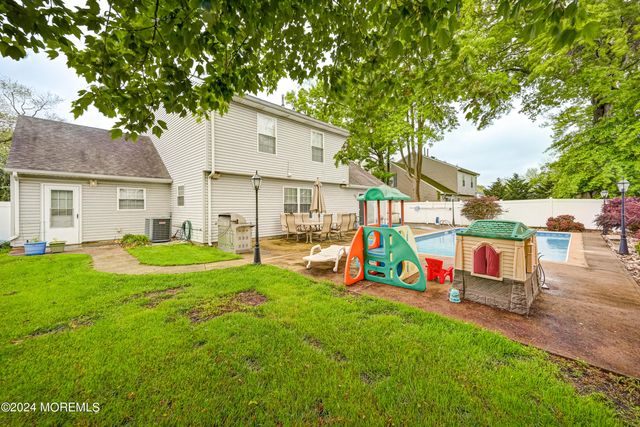 637 Clark Avenue, Union Beach, NJ 07735