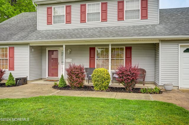 637 Clark Avenue, Union Beach, NJ 07735