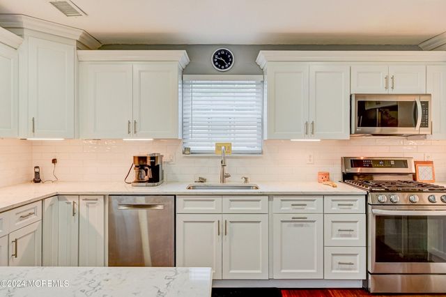 637 Clark Avenue, Union Beach, NJ 07735