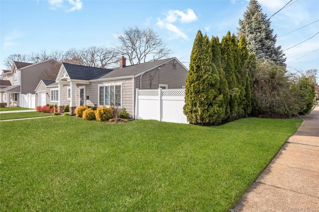 199 Van Buren Street, Massapequa Park, NY 11762