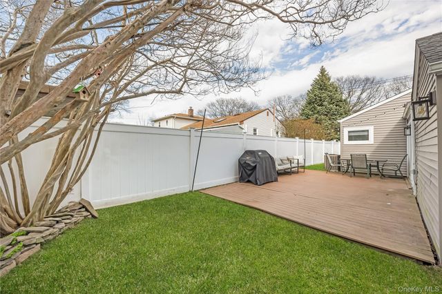 199 Van Buren Street, Massapequa Park, NY 11762