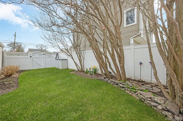 199 Van Buren Street, Massapequa Park, NY 11762