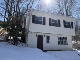 9 Underhill Trail, Monroe, NY 10950