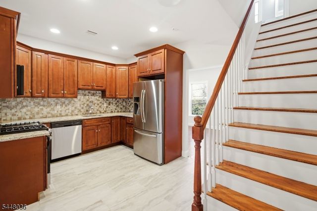 234 Lt Glenn Zamorski Dr, Elizabeth City, NJ 07206