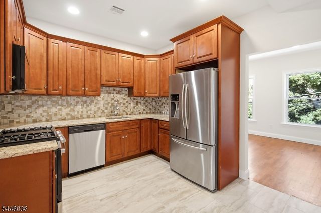 234 Lt Glenn Zamorski Dr, Elizabeth City, NJ 07206
