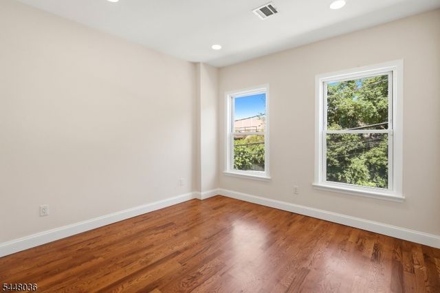 234 Lt Glenn Zamorski Dr, Elizabeth City, NJ 07206